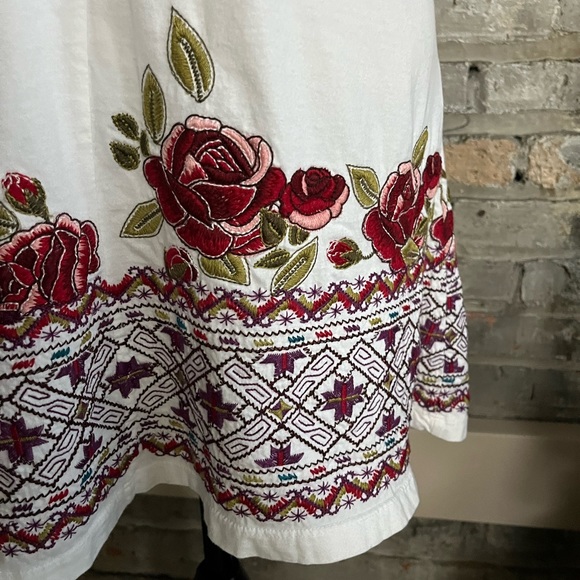 SOLD ❌ NWOT Johnny Was White Embroidery Floral Rose Twist Dress XS - Picture 3 of 8